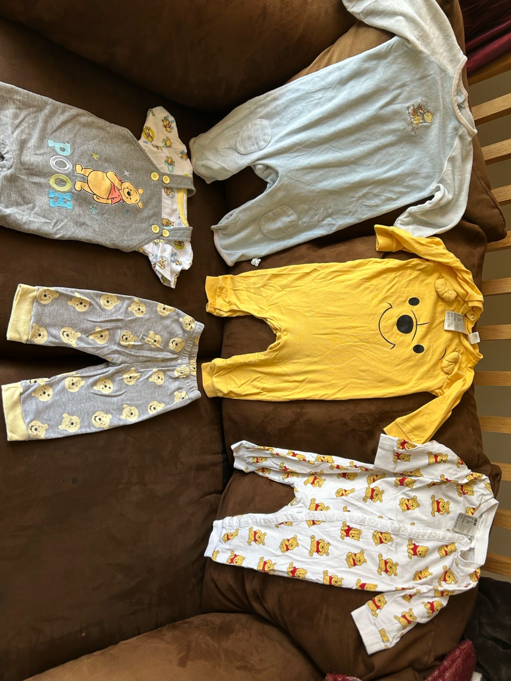 Pooh lovers: 6-9 mo rompers and overall set, pants